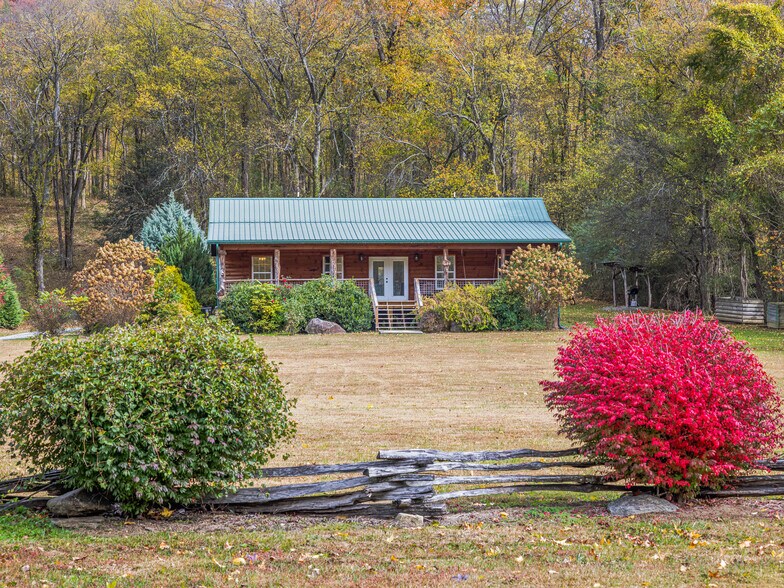 More Photos Of 1640-642 River Rd, Hot Springs Apartments For Sale