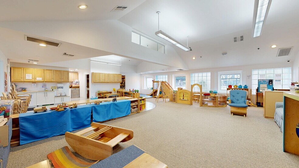 More Photos Of 6926 Melrose Ave, Los Angeles Loft Creative Space For Sale