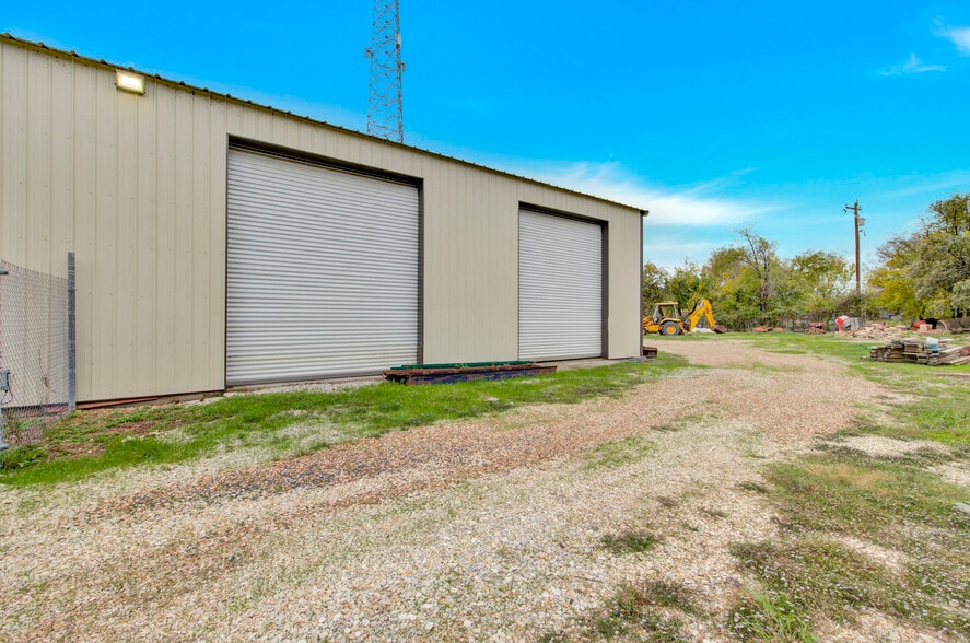 More Photos Of 1295 Stonecrest Rd, Argyle Warehouse For Lease