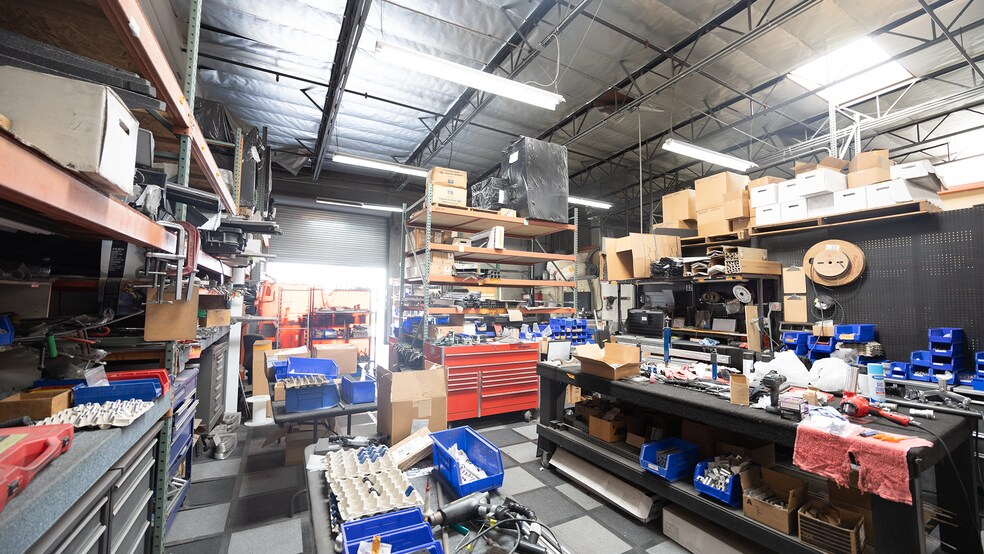 More Photos Of 555 N Main St, Riverside Manufacturing For Sale