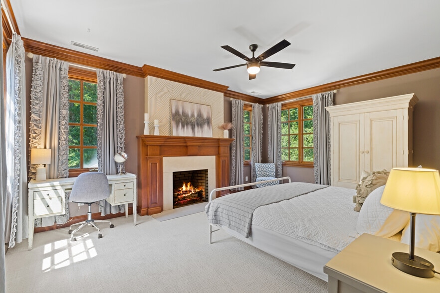 More Photos Of 5455 Plantation Rd, Sunbury Lodge Meeting Hall For Sale