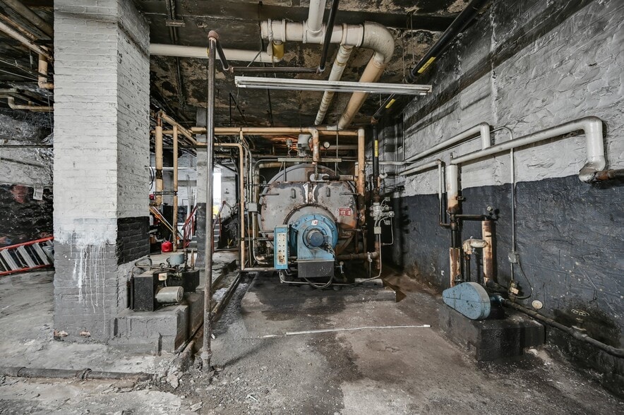 More Photos Of 1967-1971 Marmion Ave, Bronx Apartments For Sale