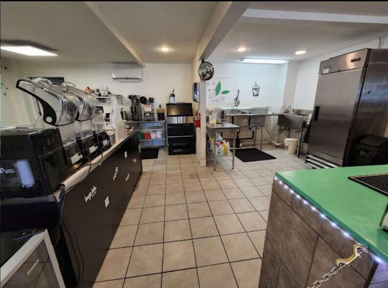 More Photos Of 204-274 E Bridge St, Brighton Storefront Retail Office For Lease