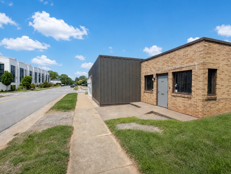 Primary Photo Of 514 Arlington Ave, Greenville Freestanding For Sale