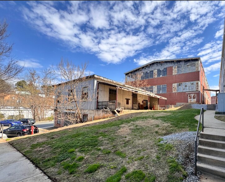 More Photos Of 850 & 890 Chatham Rd, Winston-Salem Office Residential For Sale