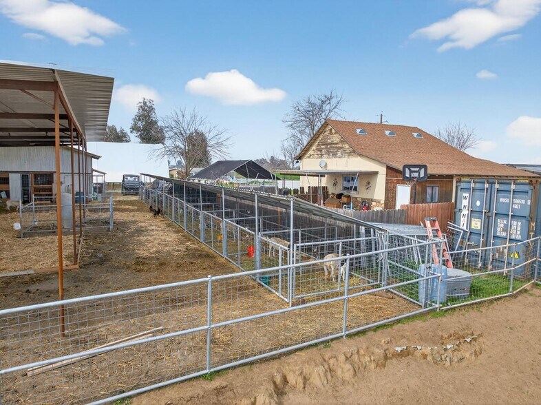 More Photos Of 6873 20th Ave, Lemoore Land For Sale