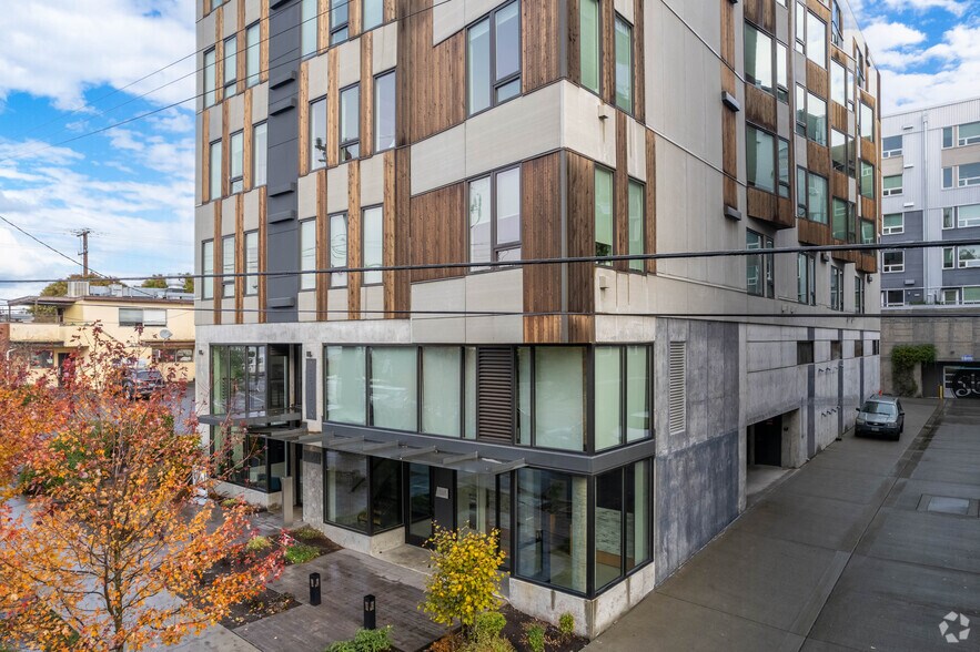 More Photos Of 3046 17th Ave W, Seattle Apartments For Lease