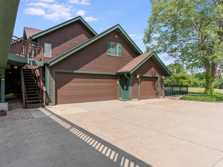 More Photos Of 22660 S Harlem Ave, Frankfort Flex For Sale