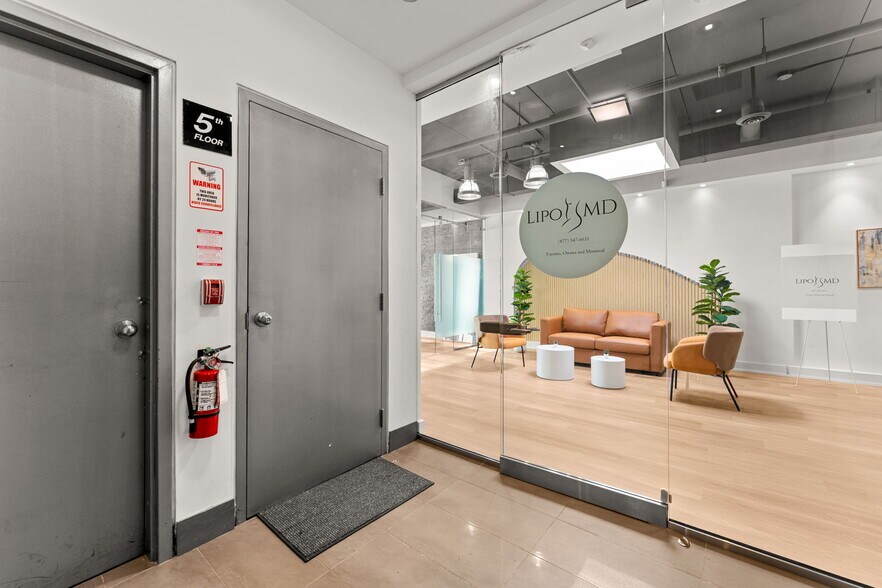 More Photos Of 21 Camden St, Toronto Office For Sale