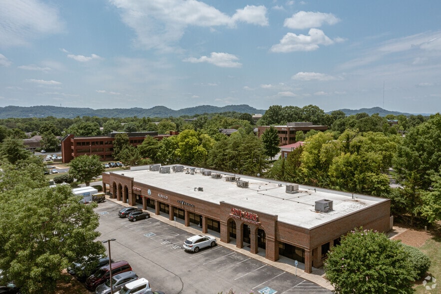 More Photos Of 5111 Peter Taylor Park Dr, Brentwood Unknown For Lease