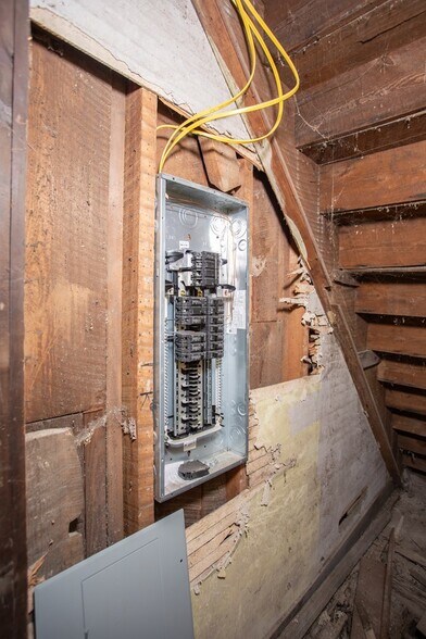 More Photos Of 11 E Hill Rd, Covington Apartments For Sale