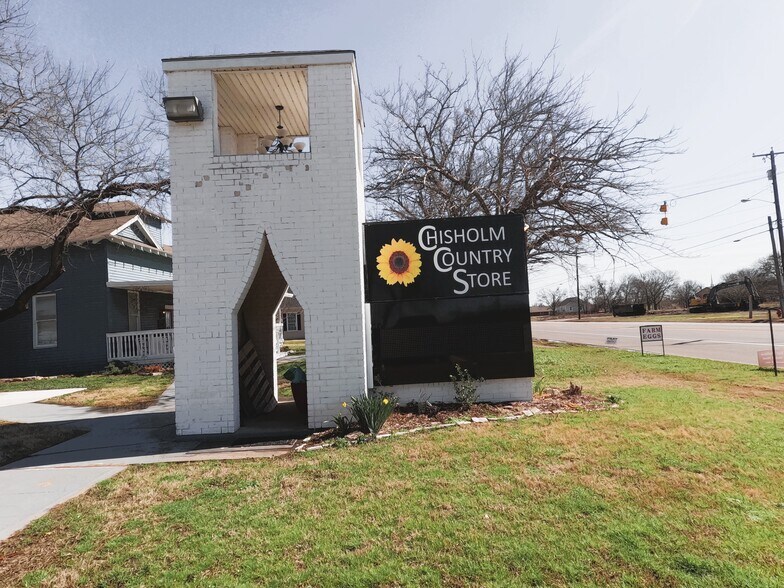 More Photos Of 1251 S State Highway 205, Rockwall Restaurant For Sale