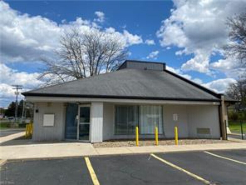 More Photos Of 46635 Y And O Rd, East Liverpool Bank For Sale