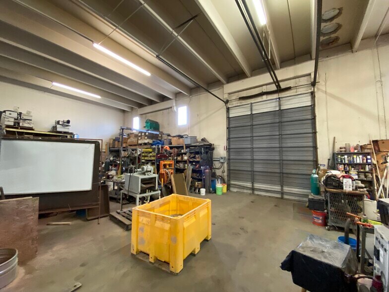 More Photos Of 3030-3040 S Vallejo St, Englewood Warehouse For Sale