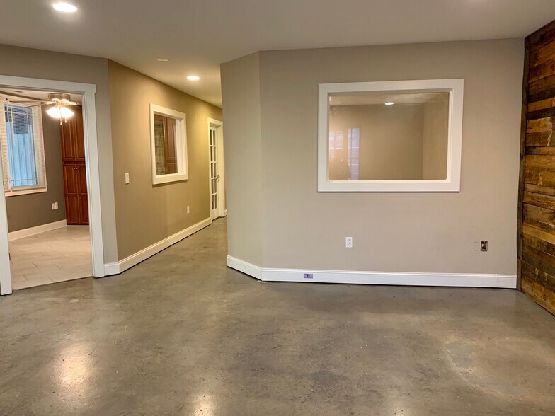 More Photos Of 5605 Ohio Ave, Nashville Service For Lease