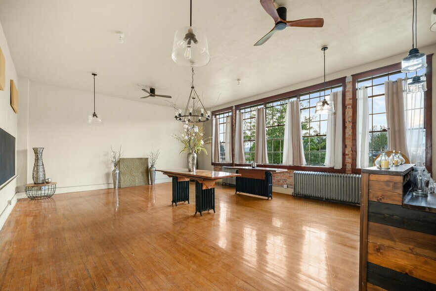 More Photos Of 508 E Main Ave, Chewelah Office For Sale