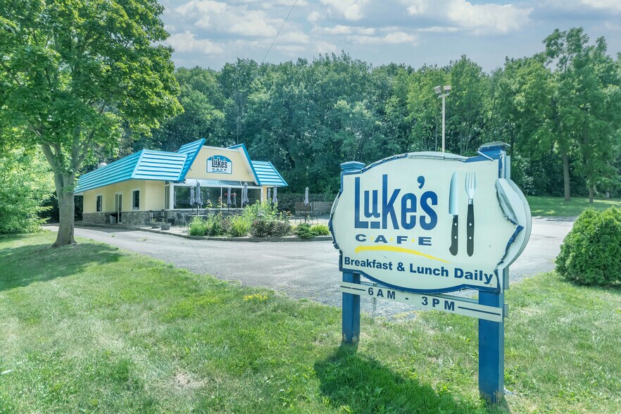 More Photos Of 6115 US Highway 51, McFarland Fast Food For Sale