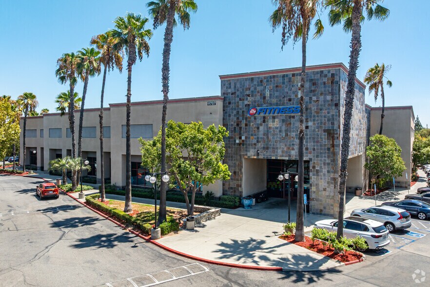 Primary Photo Of 11787 Foothill Blvd, Rancho Cucamonga Health Club For Lease