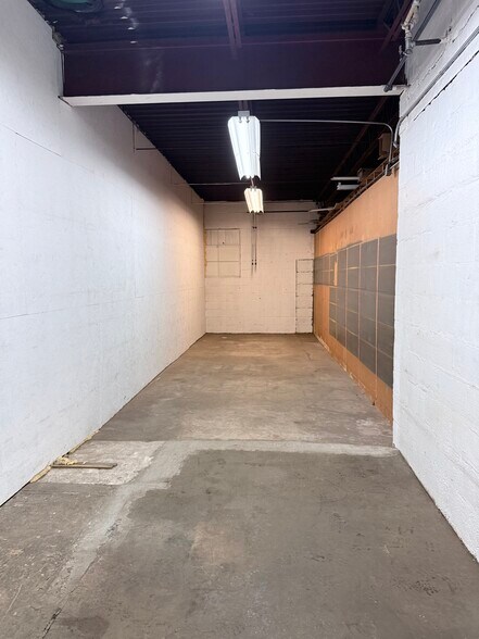 More Photos Of 416-424 W 25th St, Norfolk Freestanding For Sale