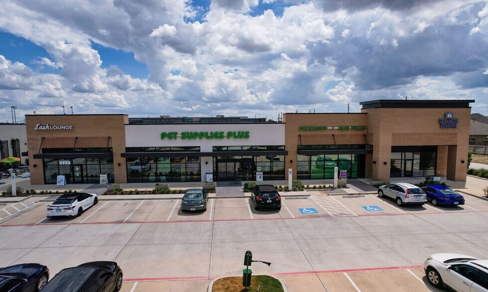 More Photos Of 11940 Broadway St, Pearland Storefront For Lease