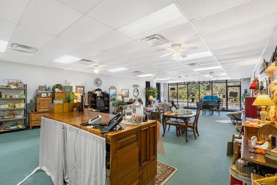 More Photos Of 1875 N State Highway CC, Nixa General Retail For Lease