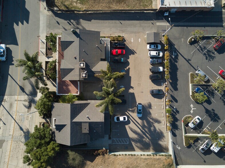 More Photos Of 71 N Palm St, Ventura Restaurant For Lease