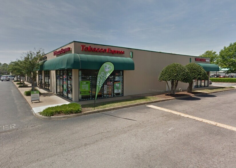 More Photos Of 681 N Battlefield Blvd N, Chesapeake Freestanding For Sale