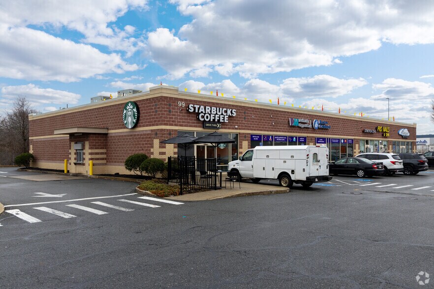 More Photos Of 101 Commerce Way, Woburn Unknown For Lease