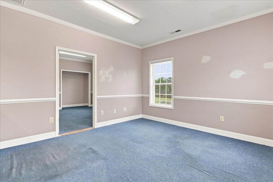 More Photos Of 1563 Jefferson Hwy, Fishersville Office For Lease