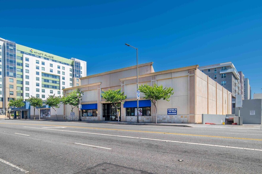 More Photos Of 130-144 N Central Ave, Glendale Freestanding For Lease