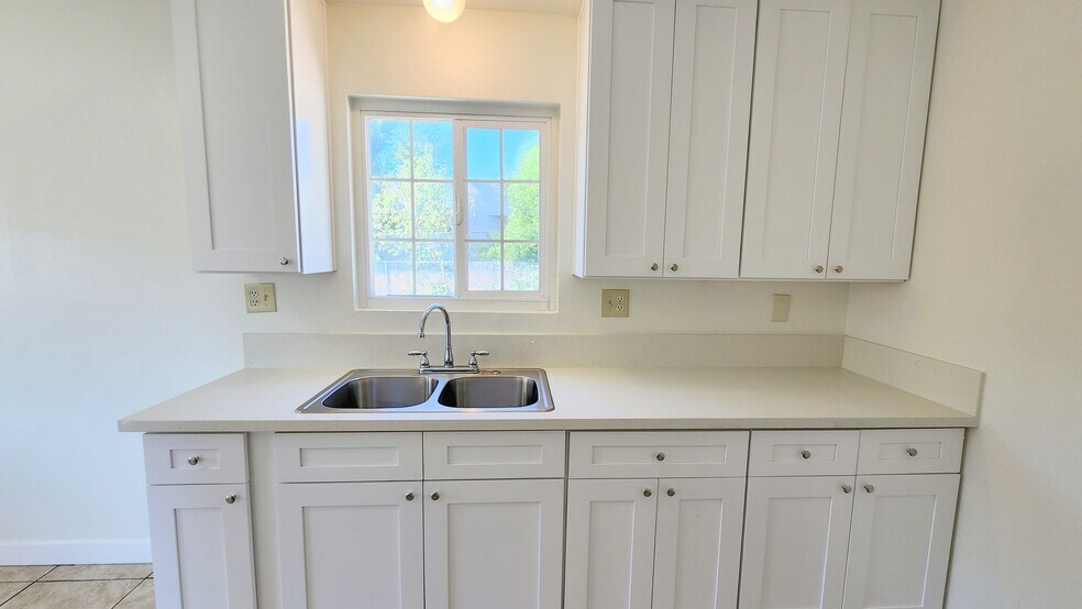 More Photos Of 2325 Angela St, Pomona Apartments For Sale