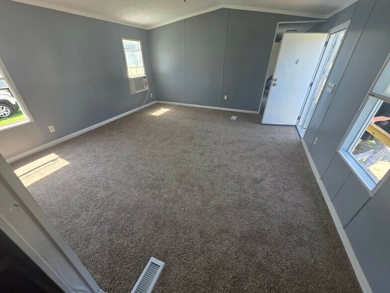 More Photos Of 711 Jt Ln, East Dublin Manufactured Housing Mobile Home Park For Sale