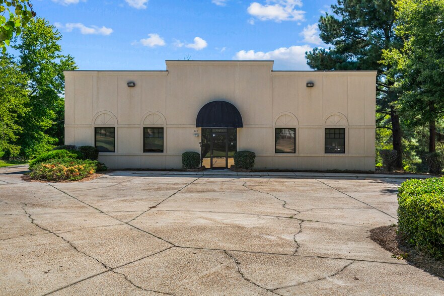 More Photos Of 125 Solleftea Dr, Madison Industrial For Lease