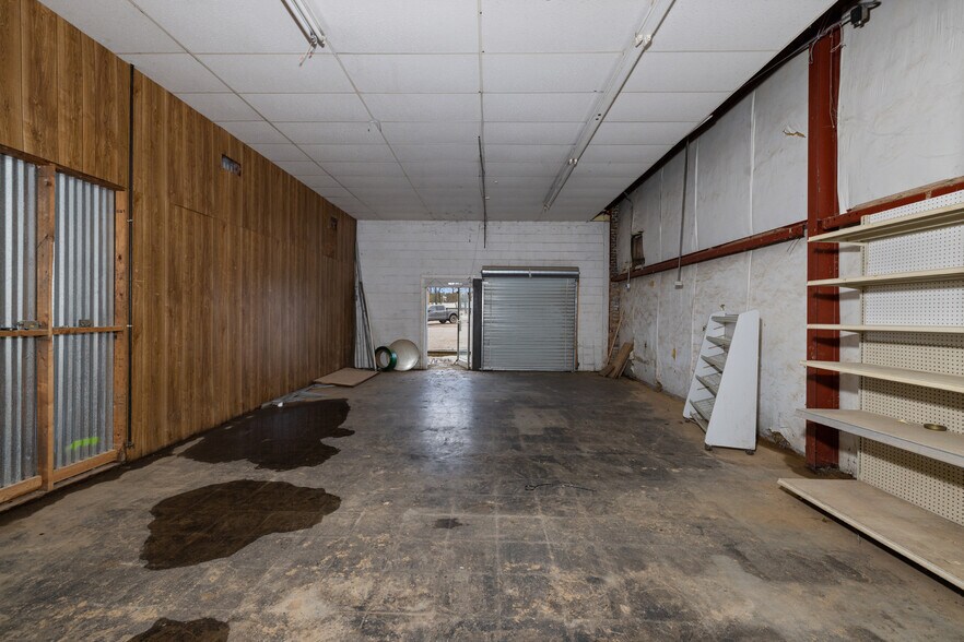 More Photos Of 6598 OK-98 Highway, Wright City Flex For Sale