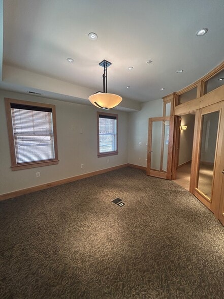 More Photos Of 7520 Main St, Sykesville Office For Lease