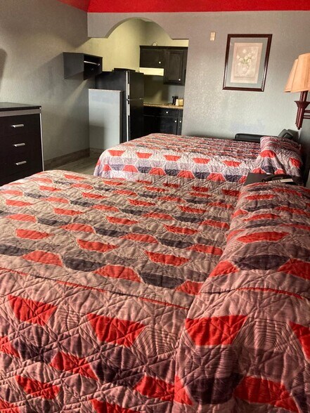 More Photos Of 9232 N Highway 146, Mont Belvieu Hotel For Sale