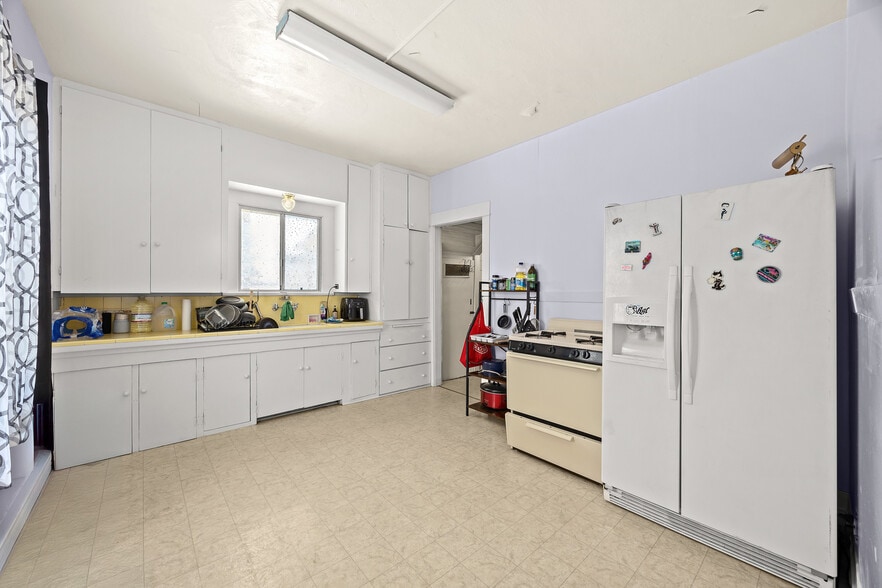 More Photos Of 1156 Steuben St, Pasadena Apartments For Sale