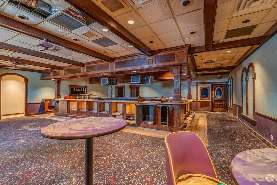 More Photos Of 3969 Las Vegas Blvd S, Las Vegas Bar For Lease