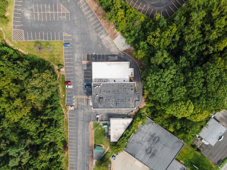 More Photos Of 200 James Pl, Monroeville Medical For Lease