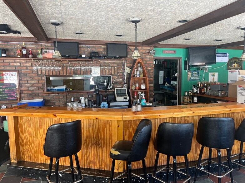 More Photos Of 3721 Rt-9n, Diamond Point Restaurant For Sale