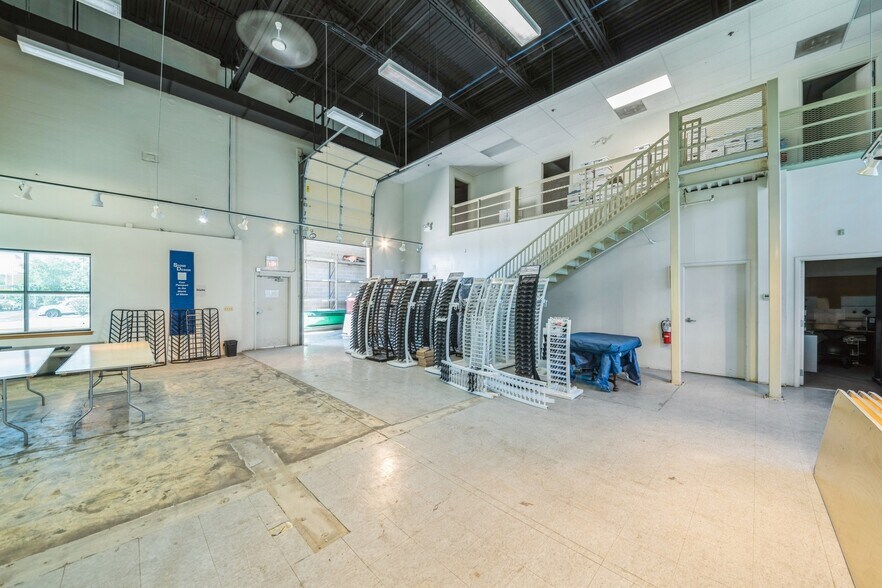 More Photos Of 598 Mitchell Rd, Glendale Heights Warehouse For Sale