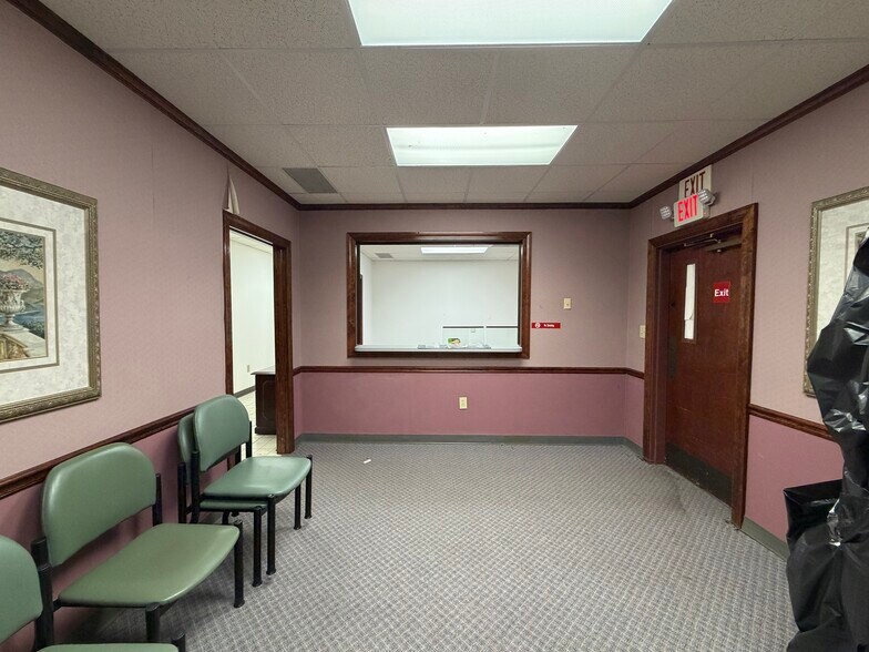 More Photos Of 6000 Joe Frank Harris Pky NW, Adairsville Healthcare For Lease