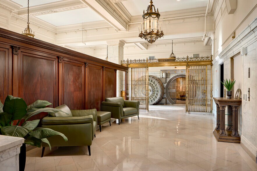 More Photos Of 6 S Main St, Washington Office For Lease