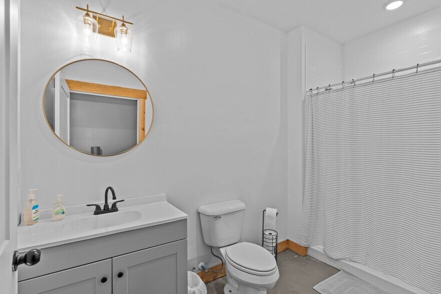 More Photos Of 11179 County Road 1, Enterprise Flex For Sale