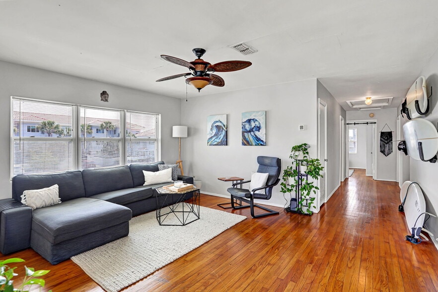 More Photos Of 205 11th Ave N, Jacksonville Beach Multifamily For Sale