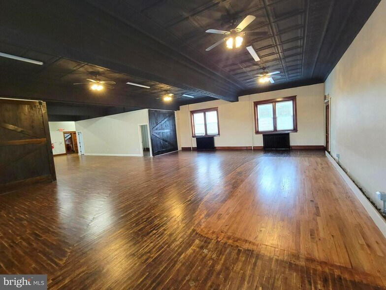 More Photos Of 35-39 E Philadelphia Ave, Boyertown Storefront Retail Residential For Lease