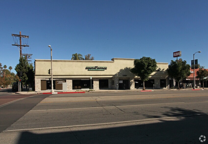 More Photos Of 17059-17071 Ventura Blvd, Encino Storefront Retail Office For Lease