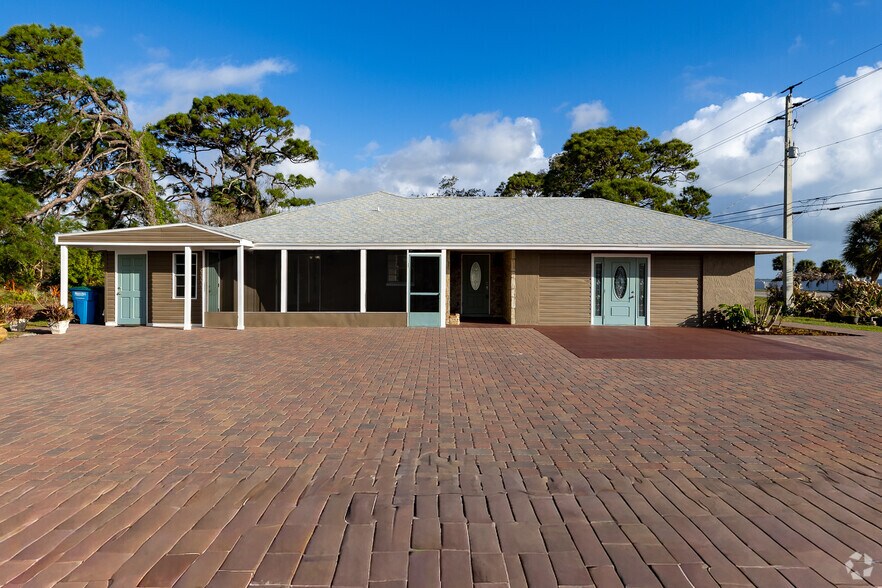 More Photos Of 4970 US 1, Grant-Valkaria Office Residential For Sale