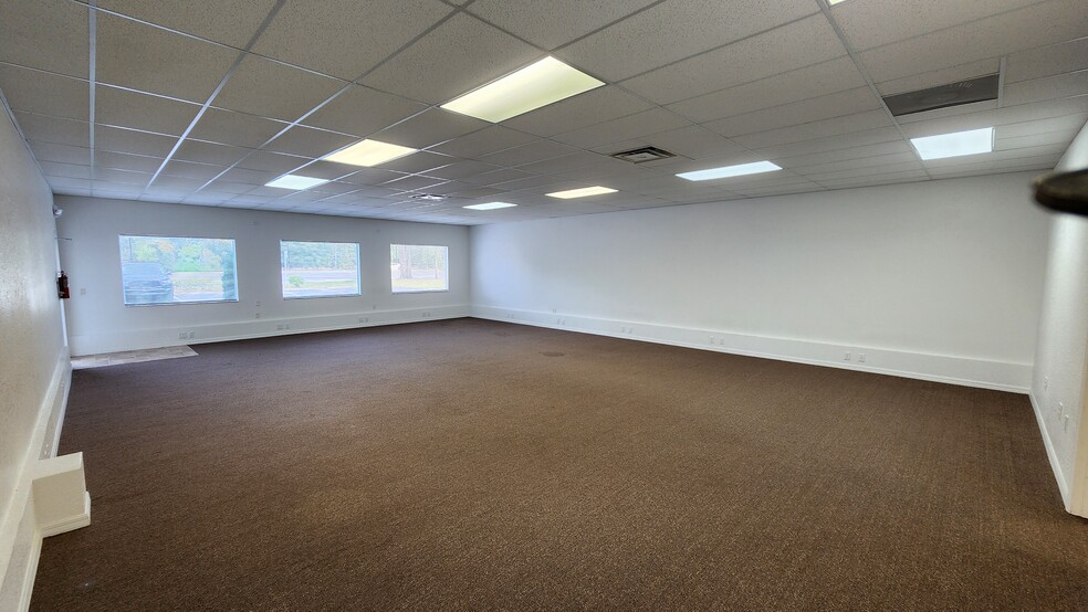 More Photos Of 16332 Cortez Blvd, Brooksville Medical For Lease