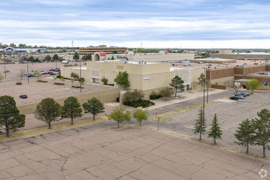 More Photos Of 820 & 3655 Citadel Dr E, Colorado Springs General Retail For Sale